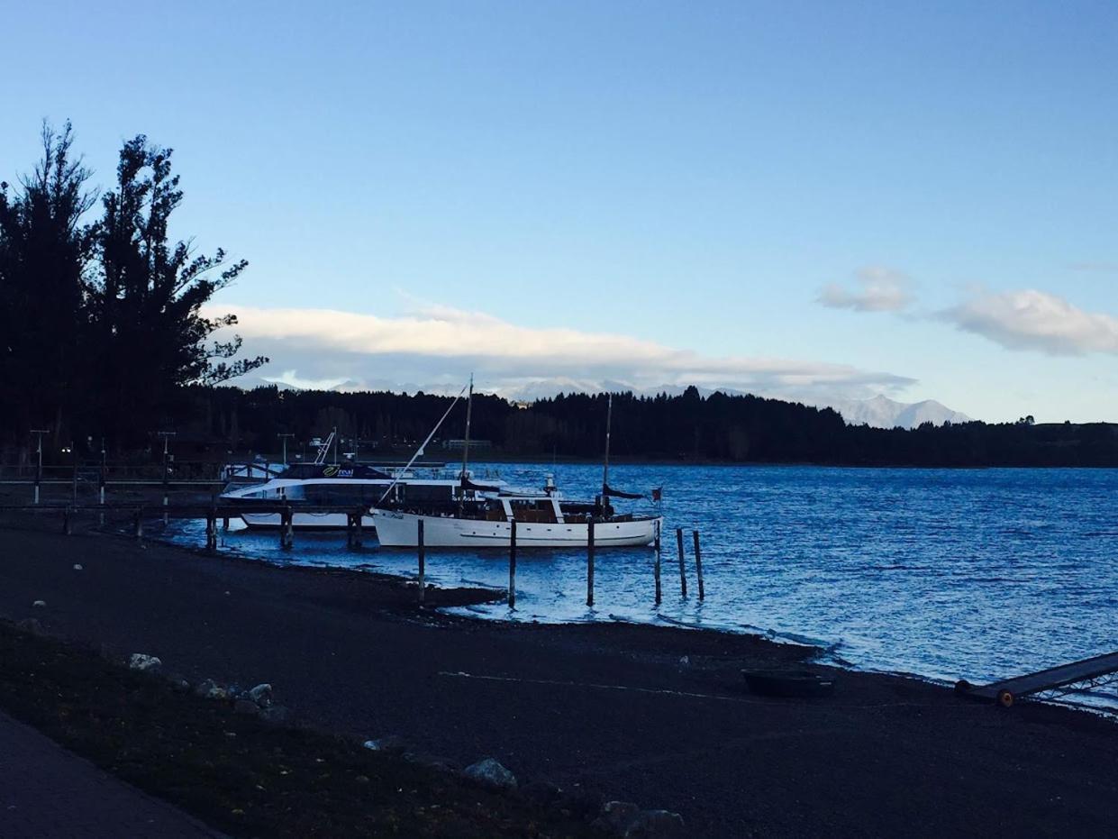 Holiday Home In Beautiful Te Anau Exterior photo