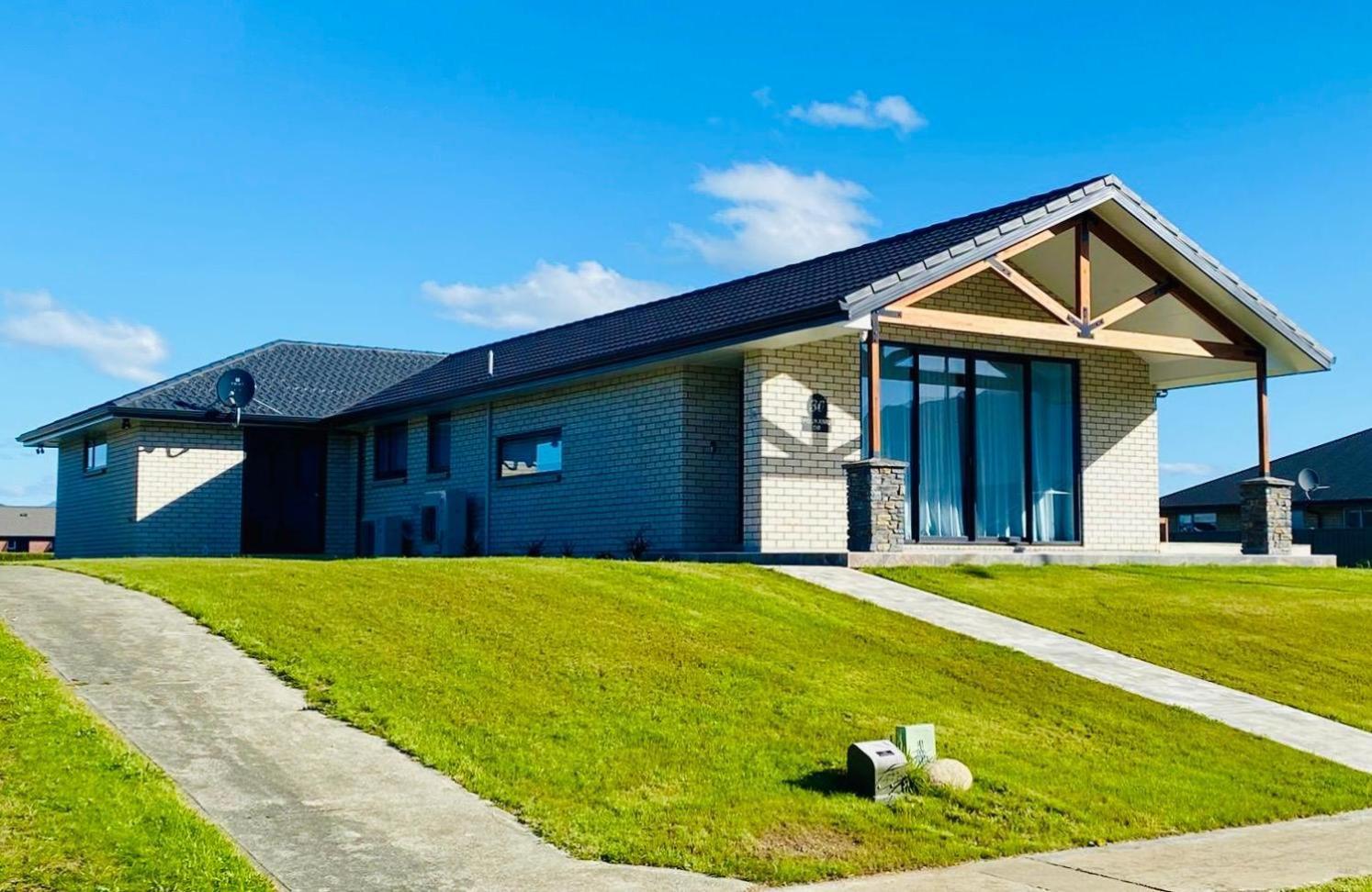 Holiday Home In Beautiful Te Anau Exterior photo